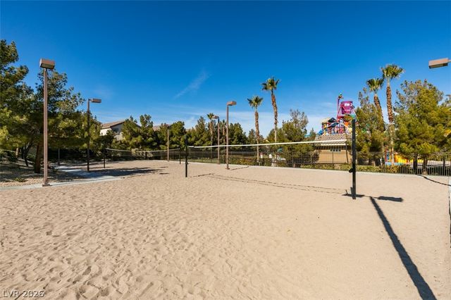 10 Gulf Pines Avenue, Las Vegas, NV 89148