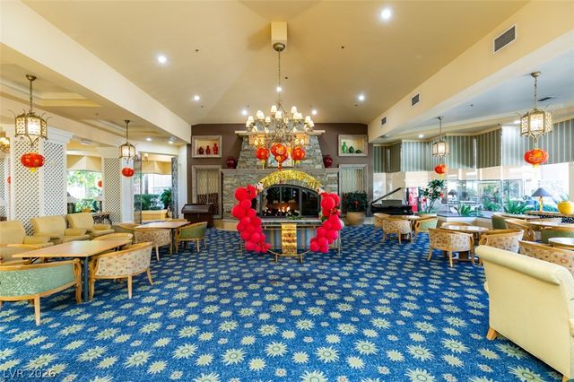 10 Gulf Pines Avenue, Las Vegas, NV 89148