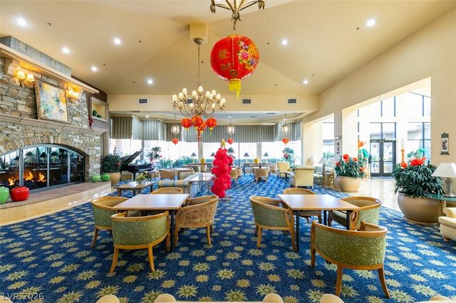 10 Gulf Pines Avenue, Las Vegas, NV 89148