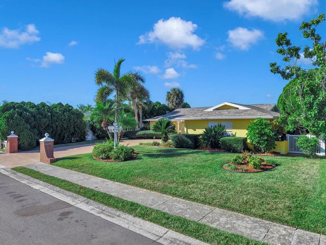 6508 SOLITAIRE PALM WAY, Apollo Beach, FL 33572