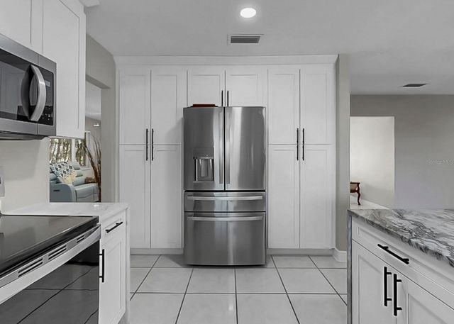 6508 SOLITAIRE PALM WAY, Apollo Beach, FL 33572