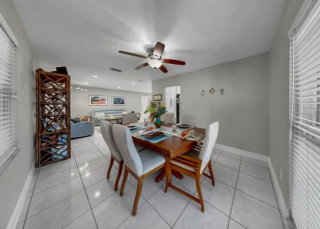 6508 SOLITAIRE PALM WAY, Apollo Beach, FL 33572