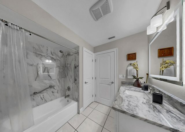 6508 SOLITAIRE PALM WAY, Apollo Beach, FL 33572