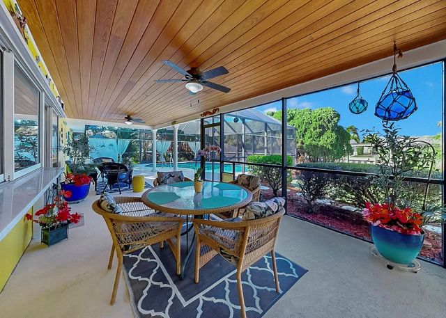 6508 SOLITAIRE PALM WAY, Apollo Beach, FL 33572