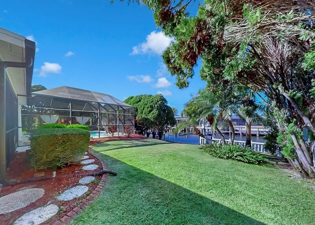 6508 SOLITAIRE PALM WAY, Apollo Beach, FL 33572