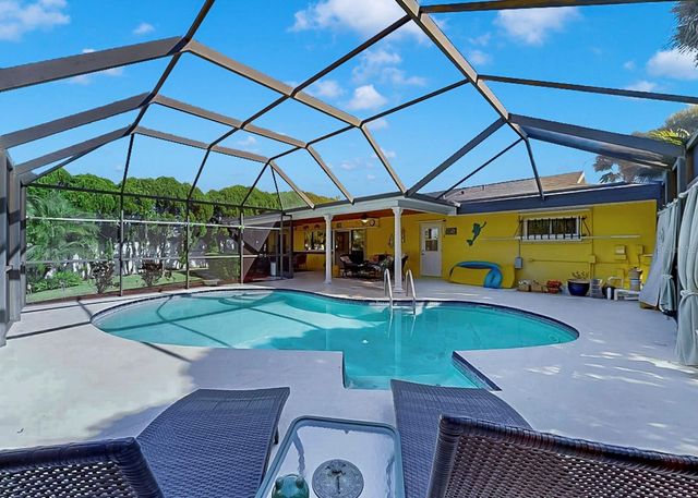 6508 SOLITAIRE PALM WAY, Apollo Beach, FL 33572