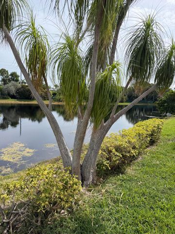 8857 BELLA VISTA Drive S 286, Boca Raton, FL 33433