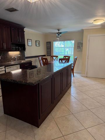 8857 BELLA VISTA Drive S 286, Boca Raton, FL 33433