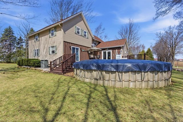 N9415 Sexton ROAD, Elkhart Lake, WI 53020