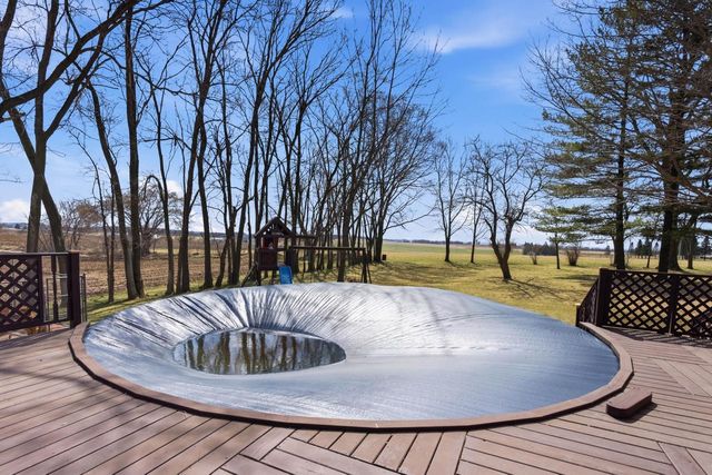 N9415 Sexton ROAD, Elkhart Lake, WI 53020