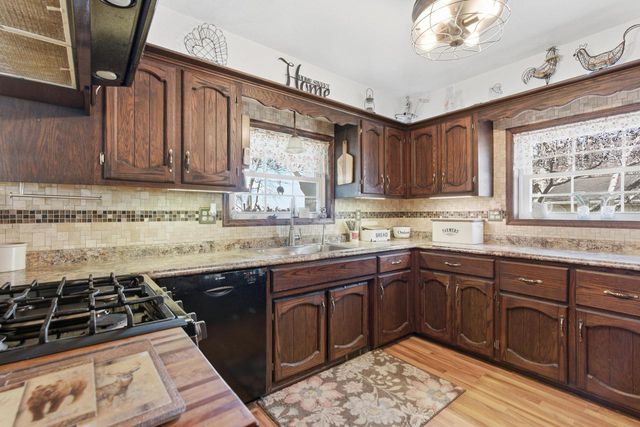 N9415 Sexton ROAD, Elkhart Lake, WI 53020