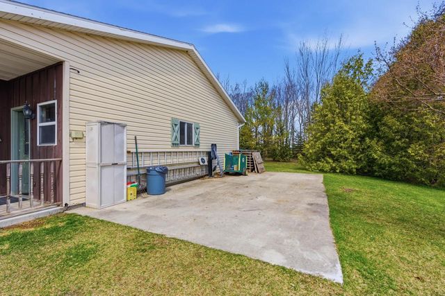 N9415 Sexton ROAD, Elkhart Lake, WI 53020