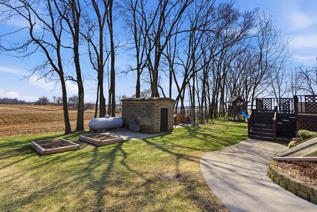 N9415 Sexton ROAD, Elkhart Lake, WI 53020