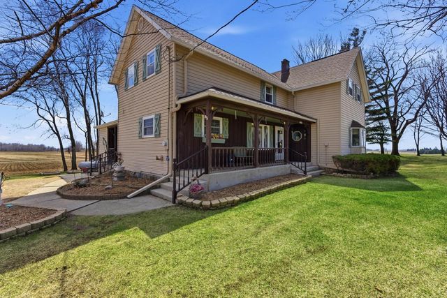 N9415 Sexton ROAD, Elkhart Lake, WI 53020