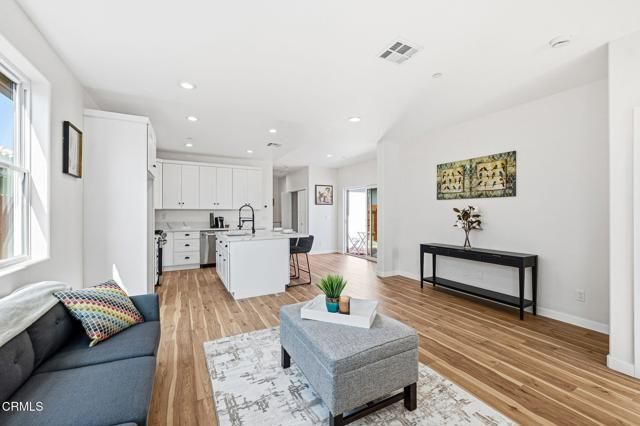 1131 W 2nd Street, Oxnard, CA 93030