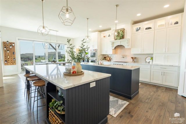 3218 Merced Drive, Manhattan, KS 66503