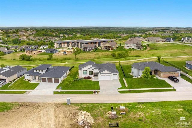 3218 Merced Drive, Manhattan, KS 66503