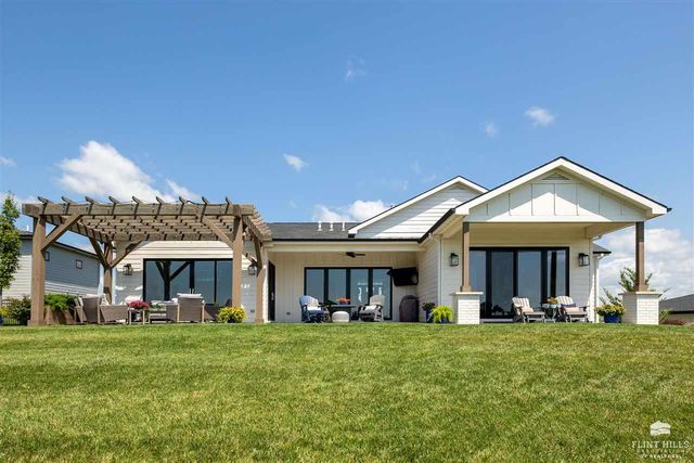 3218 Merced Drive, Manhattan, KS 66503