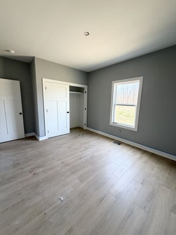 855 Annie Hollow Rd, Westmoreland, TN 37186