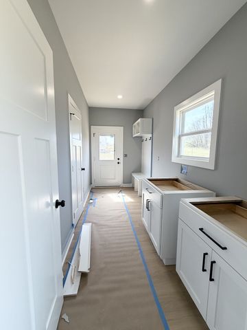 855 Annie Hollow Rd, Westmoreland, TN 37186