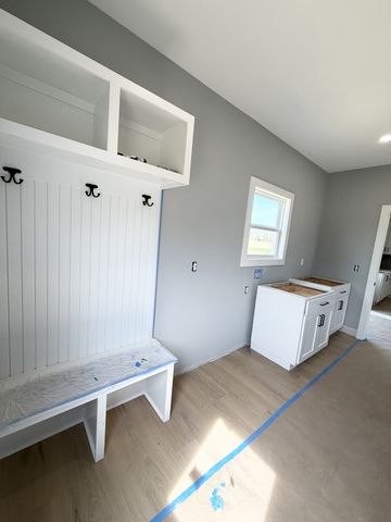 855 Annie Hollow Rd, Westmoreland, TN 37186