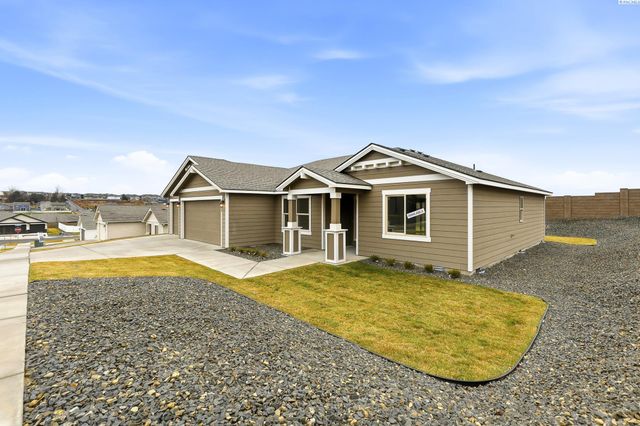 2888 S Roosevelt St, Kennewick, WA 99338