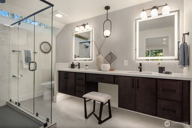 27313 NE 53rd Street, Redmond, WA 98053