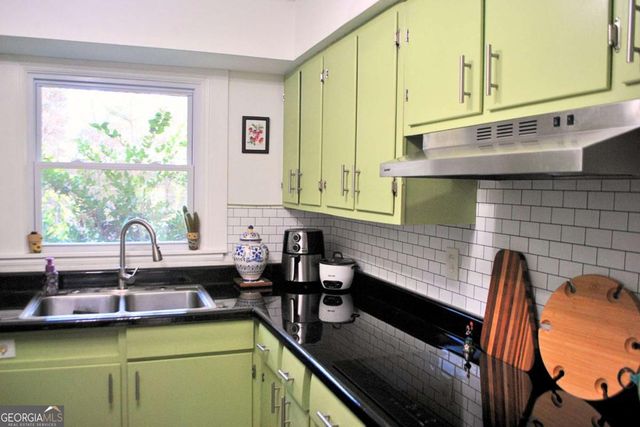 2209 Willivee Place, Decatur, GA 30033