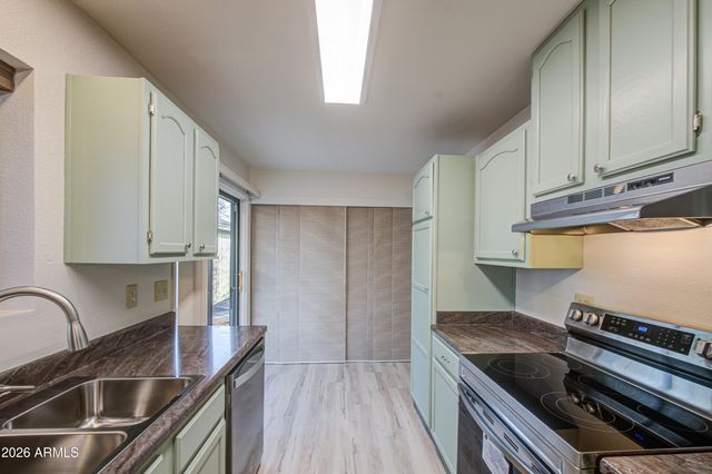 1350 N BOYD Road, Apache Junction, AZ 85119