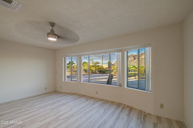 1350 N BOYD Road, Apache Junction, AZ 85119