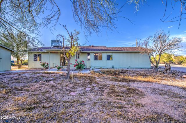 1350 N BOYD Road, Apache Junction, AZ 85119