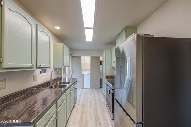 1350 N BOYD Road, Apache Junction, AZ 85119