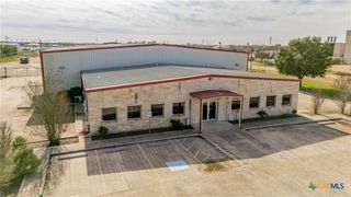8331 Lone Tree Road, Victoria, TX 77905