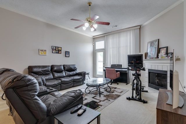 2806 MISTY VALLEY DR, Memphis, TN 38002