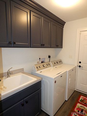 6385 Boston State Road 28, Hamburg, NY 14075
