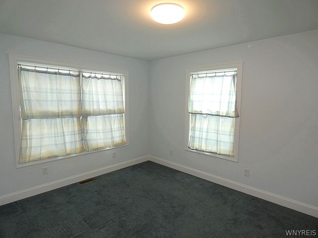 6385 Boston State Road 28, Hamburg, NY 14075