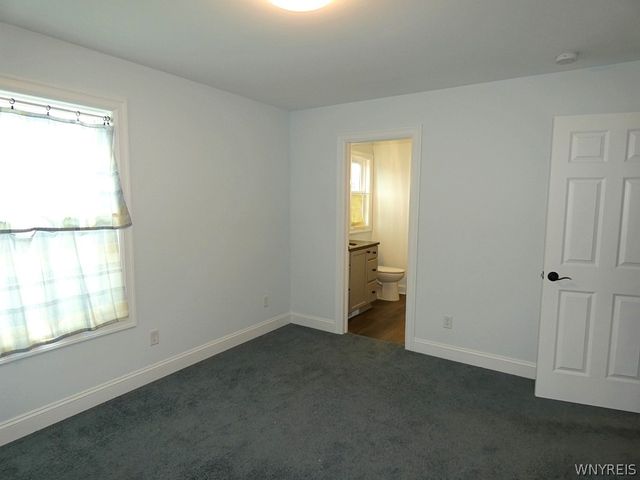 6385 Boston State Road 28, Hamburg, NY 14075