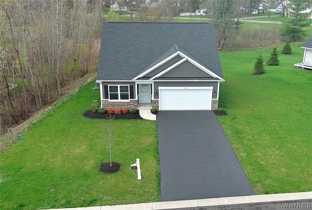 6385 Boston State Road 28, Hamburg, NY 14075