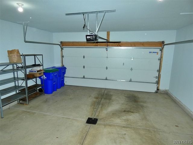 6385 Boston State Road 28, Hamburg, NY 14075