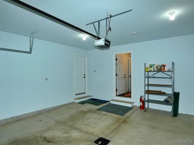 6385 Boston State Road 28, Hamburg, NY 14075