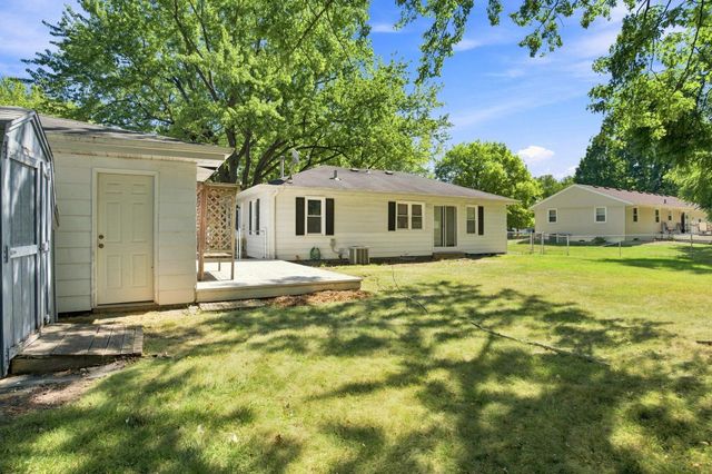 125 Hackberry Hill, Orono, MN 55356