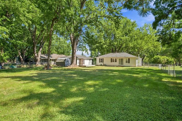 125 Hackberry Hill, Orono, MN 55356