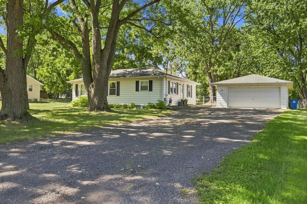 125 Hackberry Hill, Orono, MN 55356 — photo 2