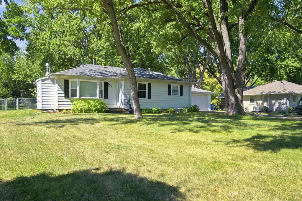 125 Hackberry Hill, Orono, MN 55356 — photo 3
