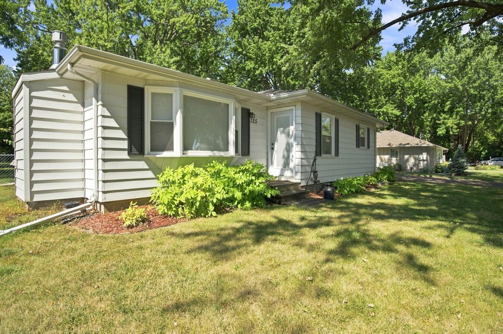 125 Hackberry Hill, Orono, MN 55356 — photo 4