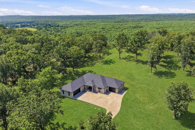 84 E Cadron Ridge Road, Greenbrier, AR 72058
