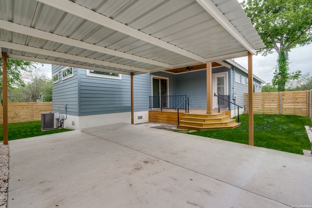 930 S PINE ST, San Antonio, TX 78210