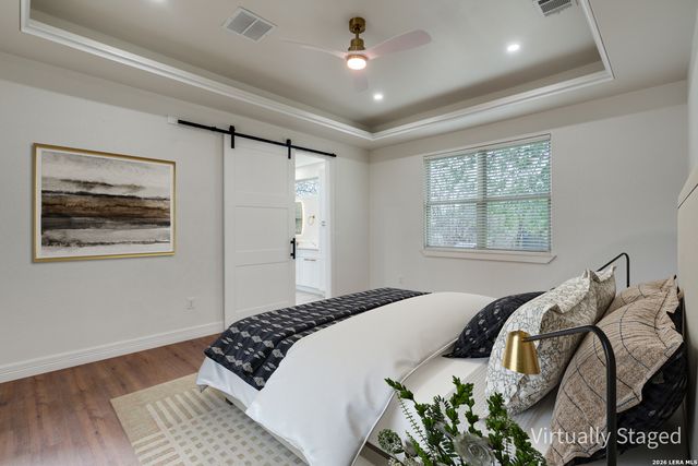 930 S PINE ST, San Antonio, TX 78210