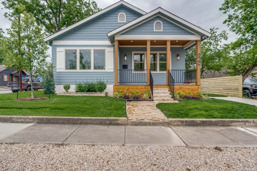 930 S PINE ST, San Antonio, TX 78210