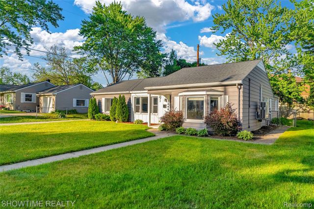 3444 Maple Street, Port Huron, MI 48060